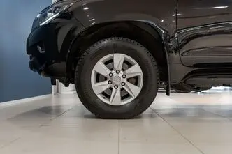 Toyota Land Cruiser, 2.8, 130 kW, дизель, автомат, полный привод