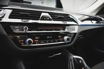 BMW 520, 2.0, 140 kW, diisel, automaat, tagavedu