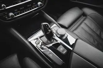 BMW 530, 2.0, 135 kW, hübriid, automaat, tagavedu