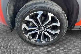 Toyota Yaris Cross, 1.5, 85 kW, hübriid, automaat, nelikvedu