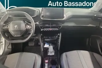 Peugeot 2008, elekter, automaat, esivedu