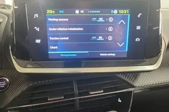 Peugeot 2008, elekter, automaat, esivedu