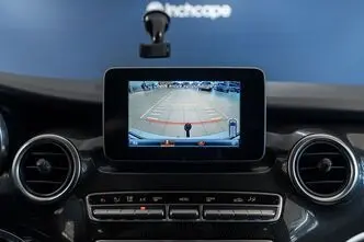 Mercedes-Benz V 220, 2.1, 120 kW, diesel, automatic, rear-wheel drive