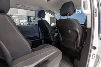 Mercedes-Benz V 220, 2.1, 120 kW, diesel, automatic, rear-wheel drive