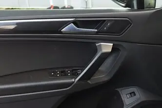 Volkswagen Tiguan, 2.0, 110 kW, дизель, автомат