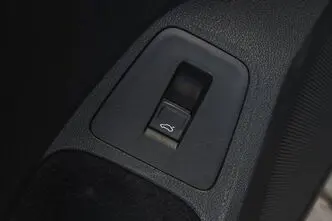 Volkswagen Tiguan, 2.0, 110 kW, дизель, автомат