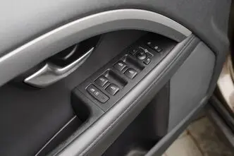 Volvo XC70, 2.0, 132 kW, diesel, manual, front-wheel drive