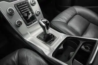 Volvo XC70, 2.0, 132 kW, diesel, manual, front-wheel drive