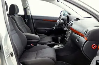 Toyota Avensis, 2.0, 108 kW, petrol, automatic, front-wheel drive
