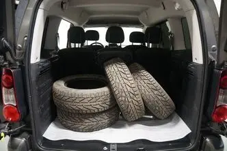 Peugeot Partner, 1.6, 68 kW, дизель, механическая, передний привод