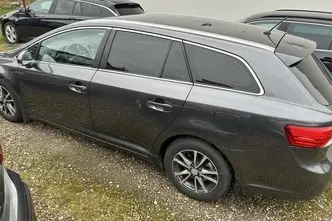 Toyota Avensis, 1.8, 108 kW, bensiin, manuaal, esivedu