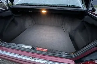 Mercedes-Benz E 200, 2.0, 100 kW, бензин, автомат, задний привод