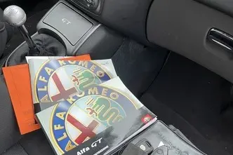 Alfa Romeo GT, 1.7, 103 kW, petrol, manual, front-wheel drive