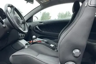 Alfa Romeo GT, 1.7, 103 kW, petrol, manual, front-wheel drive