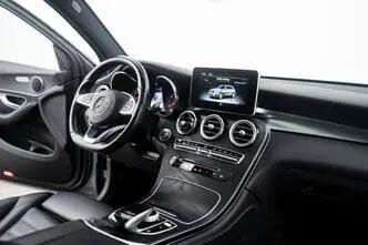 Mercedes-Benz GLC 350, 2.0, 235 kW, automatic, four-wheel drive