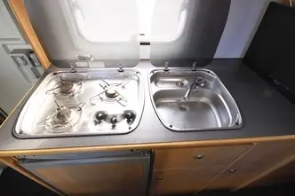 Fiat Knaus SUN TRAVELLER 605 KG, 2.8, 93 kW, diisel, manuaal, esivedu