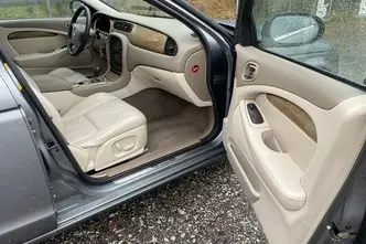 Jaguar S-Type, 2.5, 147 kW, petrol, manual, rear-wheel drive
