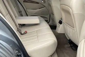 Jaguar S-Type, 2.5, 147 kW, petrol, manual, rear-wheel drive