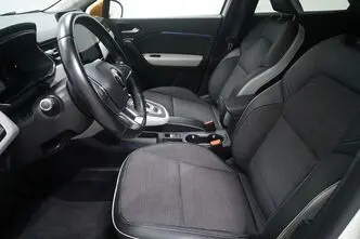 Renault Captur, 1.6, 68 kW, plug-in hybrid, automatic, front-wheel drive