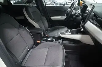 Renault Captur, 1.6, 68 kW, plug-in hybrid, automatic, front-wheel drive