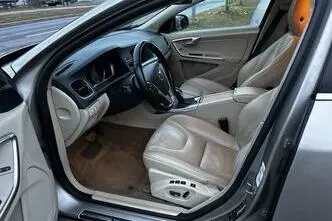 Volvo V60, 1.6, 84 kW, diesel, automatic, front-wheel drive