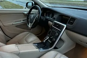 Volvo V60, 1.6, 84 kW, diesel, automatic, front-wheel drive