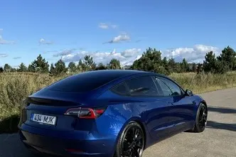 Tesla Model 3, 88 kW, electric, automatic, rear-wheel drive