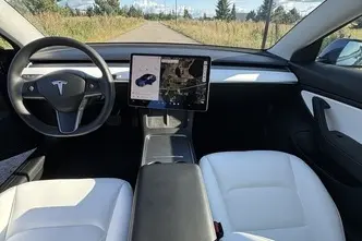 Tesla Model 3, 88 kW, electric, automatic, rear-wheel drive