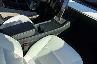 Tesla Model 3, 88 kW, electric, automatic, rear-wheel drive