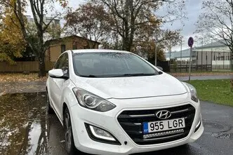 Hyundai i30, 1.6, 81 kW, diesel, automatic, front-wheel drive