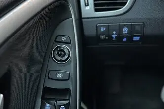 Hyundai i30, 1.6, 81 kW, diesel, automatic, front-wheel drive