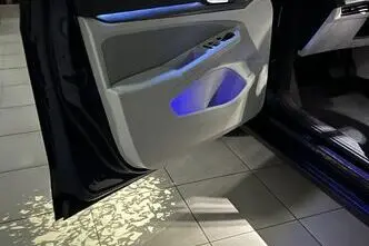 Volkswagen Golf, 1.5, 96 kW, hybrid, automatic, front-wheel drive