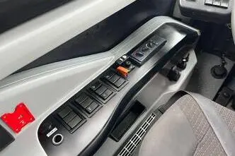 Volvo B5LH 7900 HYBRID 4x2, 177 kW, diisel, automaat