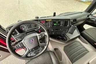 Scania P250, 184 kW, diesel, automatic