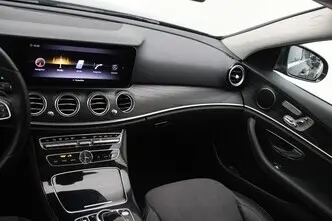Mercedes-Benz E 220, 2.0, 143 kW, diisel, automaat, tagavedu