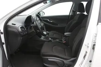 Hyundai i30, 1.4, 103 kW, бензин, механическая, передний привод