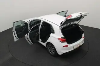 Hyundai i30, 1.4, 103 kW, бензин, механическая, передний привод