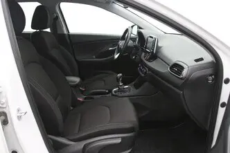 Hyundai i30, 1.4, 103 kW, бензин, механическая, передний привод