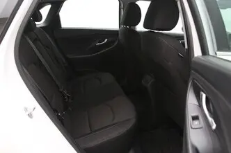 Hyundai i30, 1.4, 103 kW, бензин, механическая, передний привод