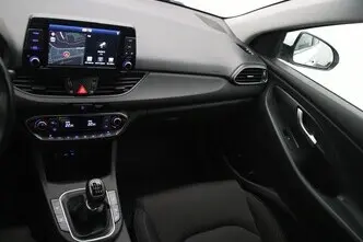 Hyundai i30, 1.4, 103 kW, бензин, механическая, передний привод