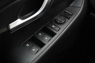 Hyundai i30, 1.4, 103 kW, бензин, механическая, передний привод