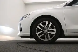 Hyundai i30, 1.4, 103 kW, бензин, механическая, передний привод