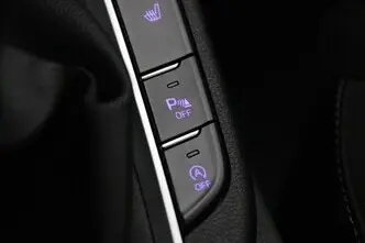 Hyundai i30, 1.4, 103 kW, бензин, механическая, передний привод