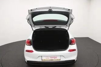 Hyundai i30, 1.4, 103 kW, бензин, механическая, передний привод