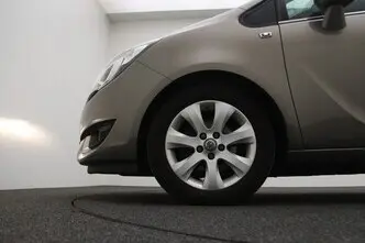 Opel Meriva, 1.4, 88 kW, бензин, механическая, передний привод