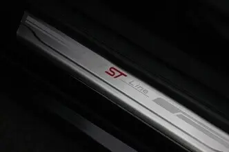 Ford Focus, 1.5, 110 kW, бензин, механическая, передний привод