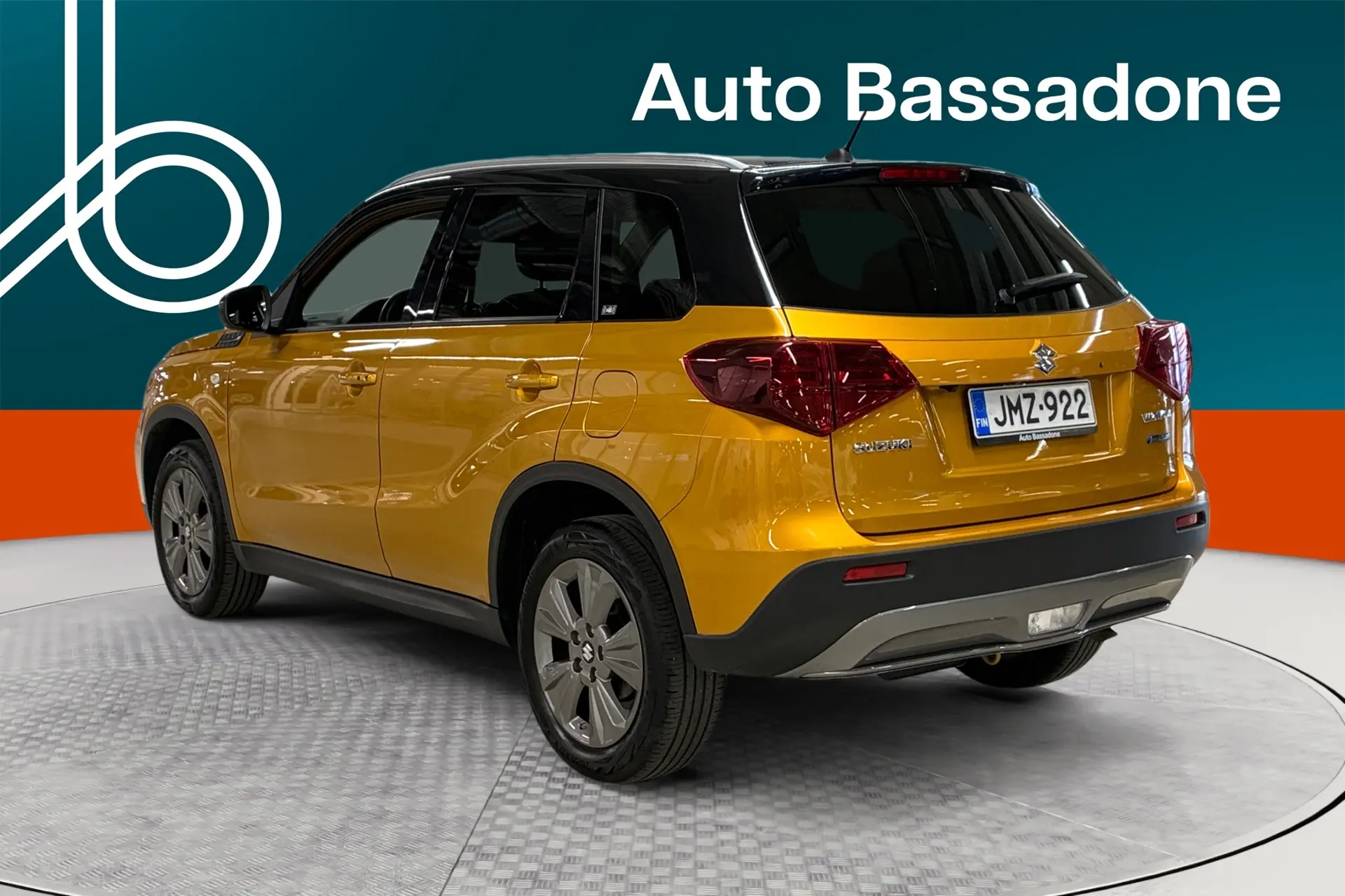 Suzuki Vitara, 1.5, 85 kW, hybrid, automatic, front-wheel drive