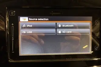 Suzuki Vitara, 1.5, 85 kW, hybrid, automatic, front-wheel drive