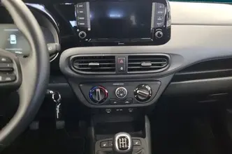 Hyundai i10, 1.0, 46 kW, petrol, manual, front-wheel drive