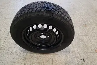 Hyundai i10, 1.0, 46 kW, petrol, manual, front-wheel drive